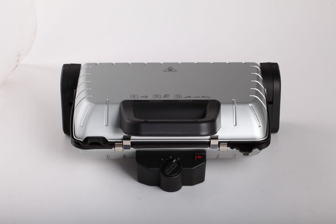Queen Chef Contact Grill, 1600 Watts, Black & Silver