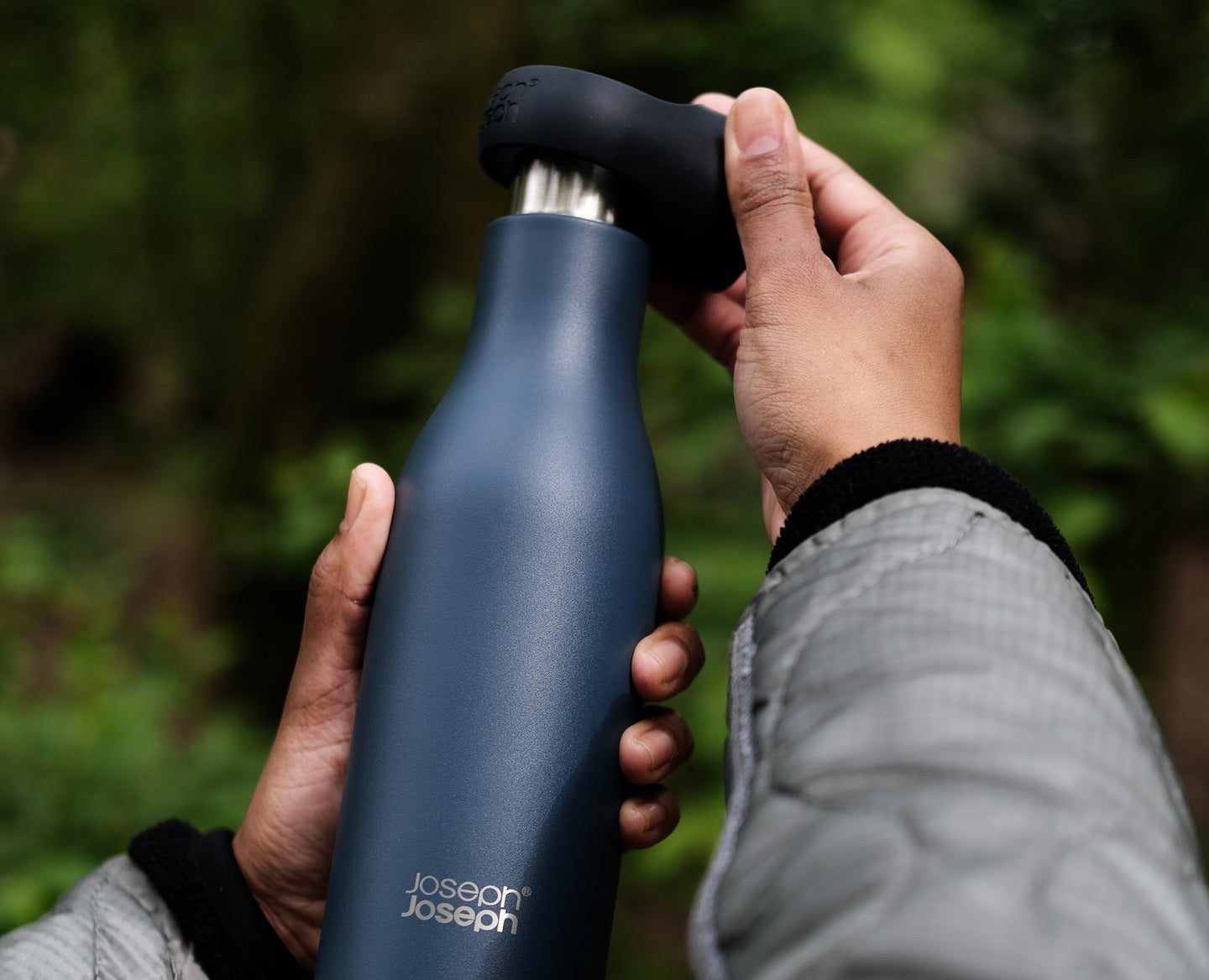 Joseph Joseph, Loop™ Stainless-steel Vacuum Insulated Water Bottle, 500 ML